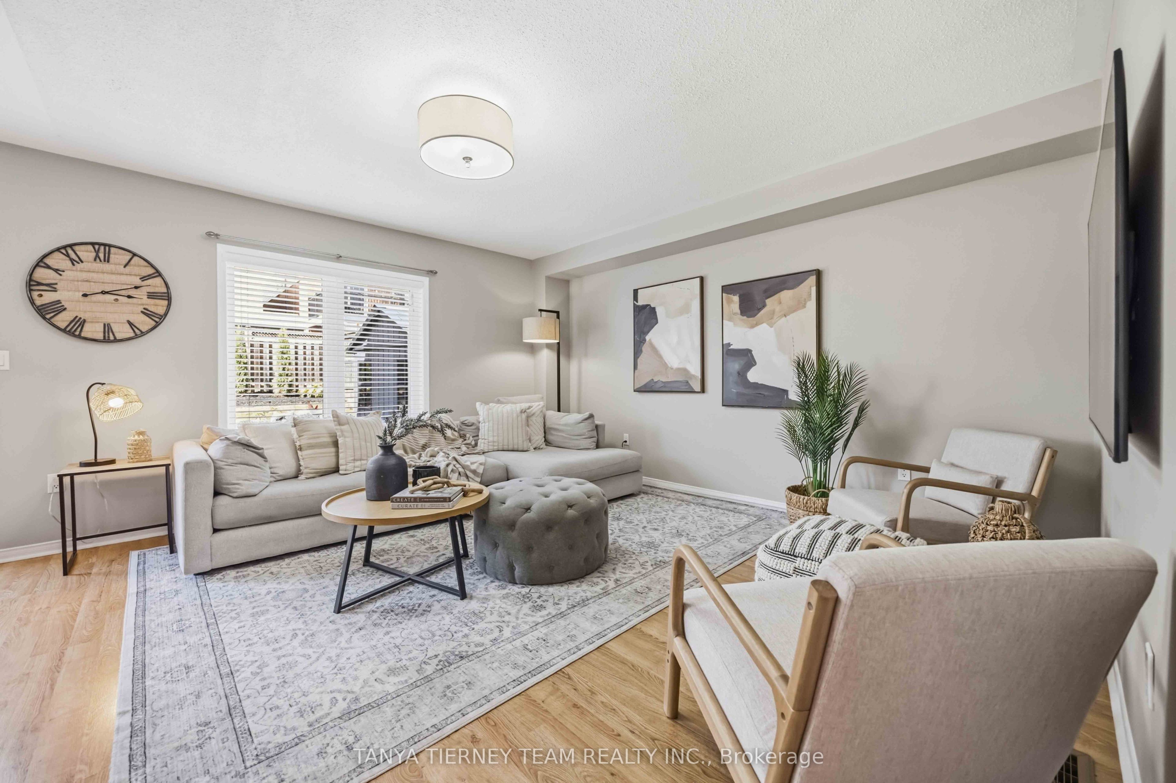 828 Taggart Crescent Property Photo 19