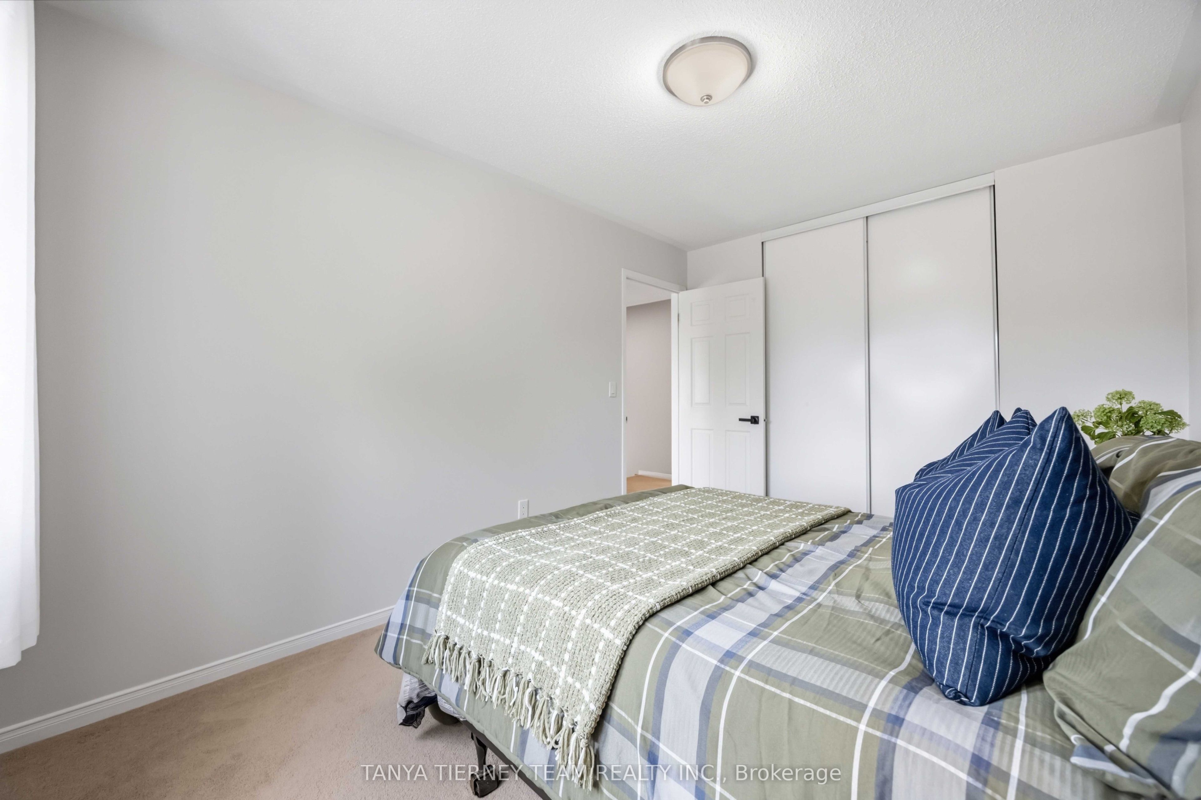 828 Taggart Crescent Property Photo 37