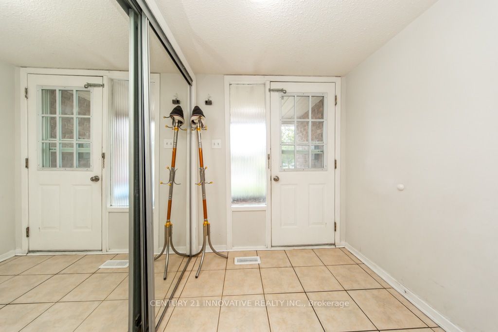 48 Dunthorne Court Property Photo 4