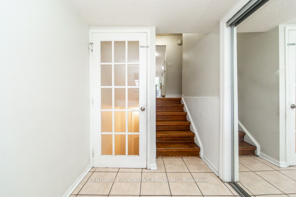 48 Dunthorne Court Property Photo 5