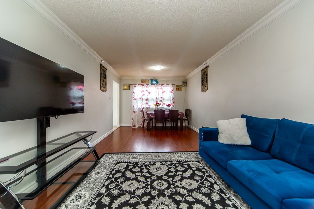 48 Dunthorne Court Property Photo 7