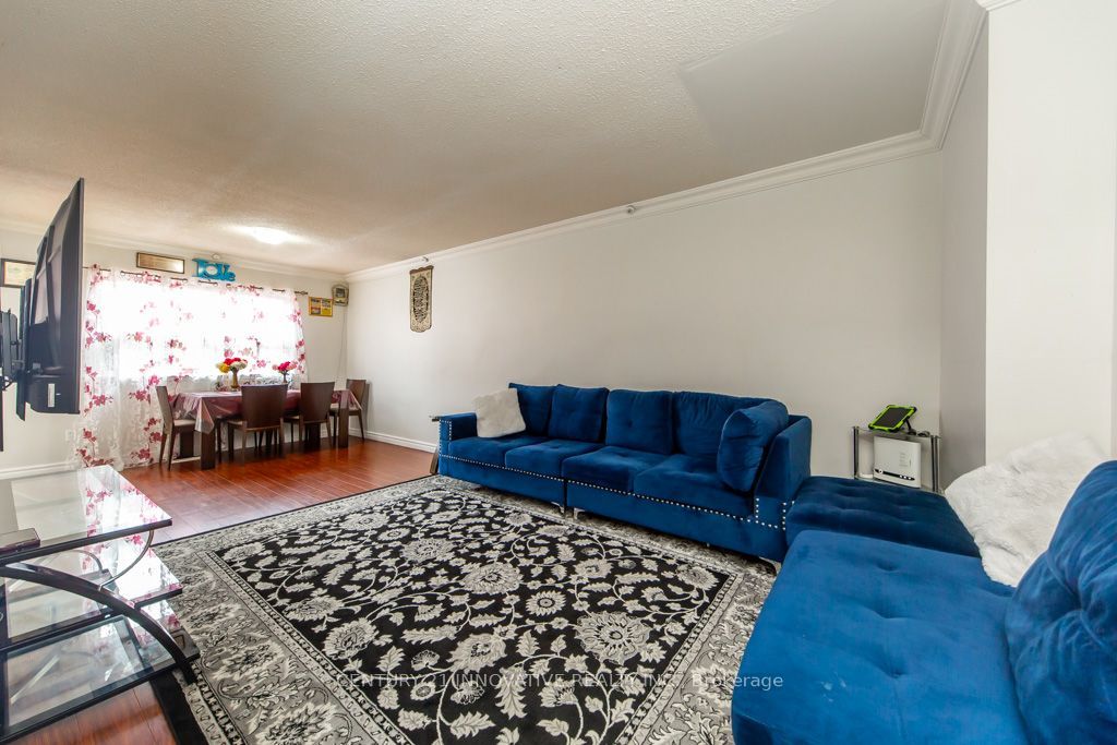 48 Dunthorne Court Property Photo 9