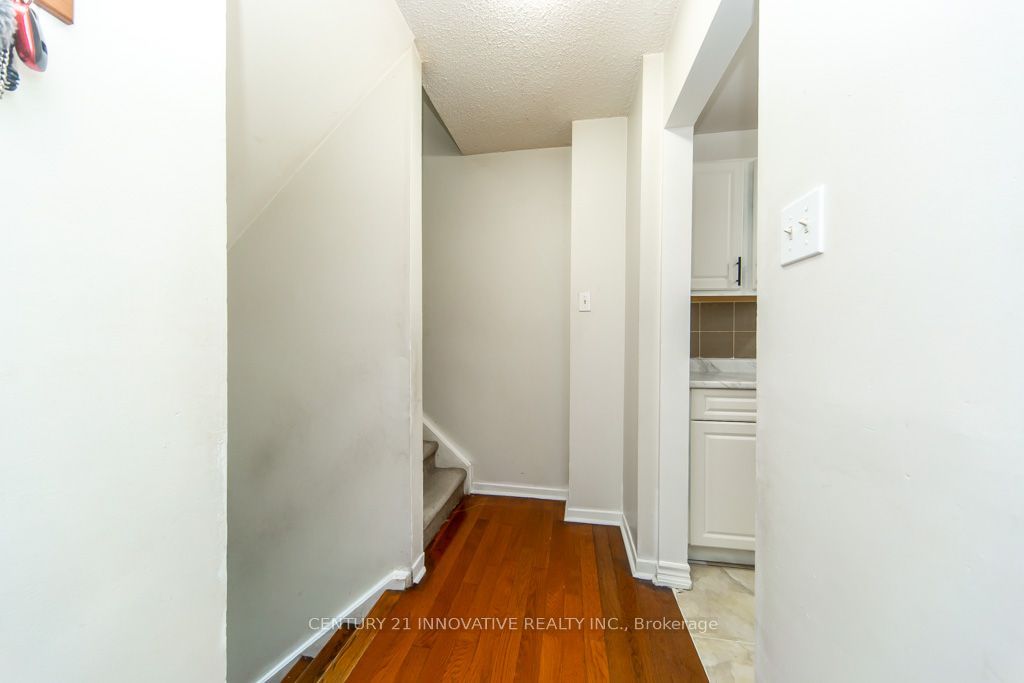 48 Dunthorne Court Property Photo 20