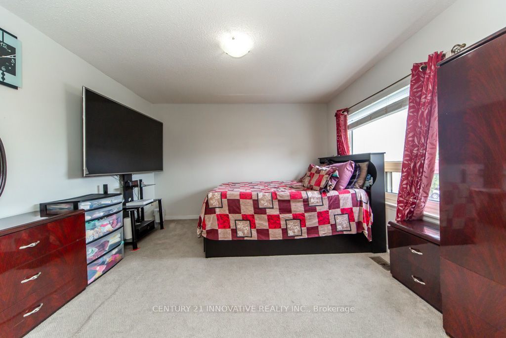 48 Dunthorne Court Property Photo 22