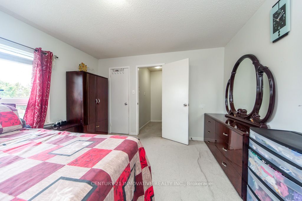48 Dunthorne Court Property Photo 24