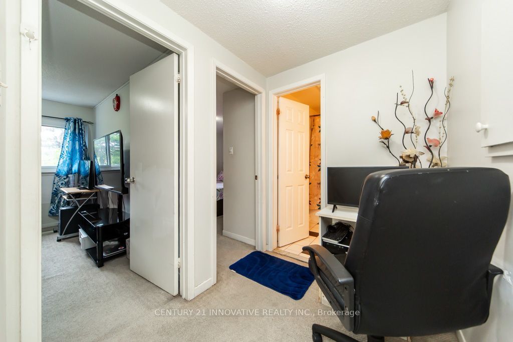 48 Dunthorne Court Property Photo 25