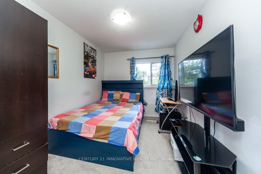 48 Dunthorne Court Property Photo 26