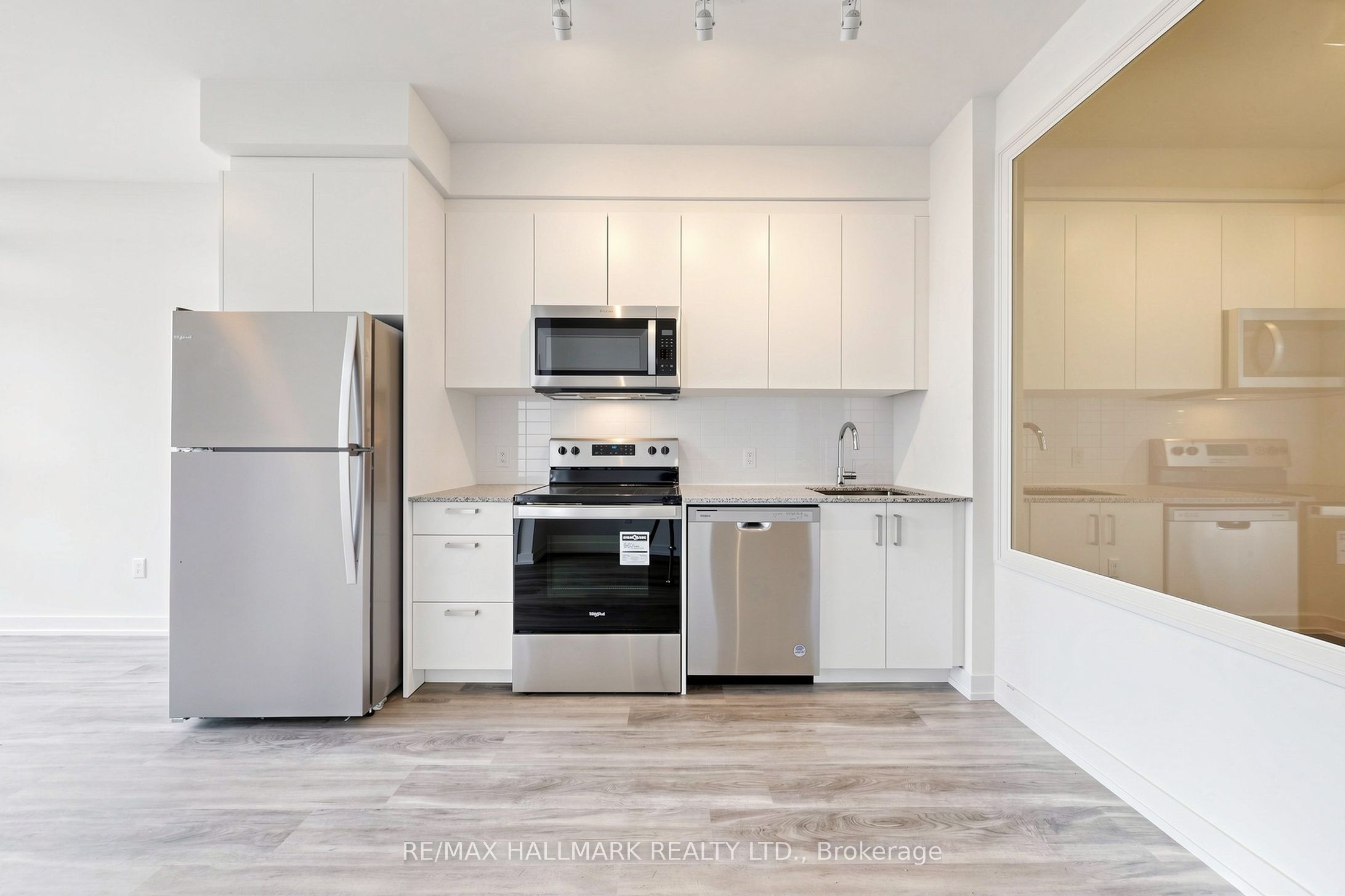 1010 Dundas Street E 517 Property Photo 19