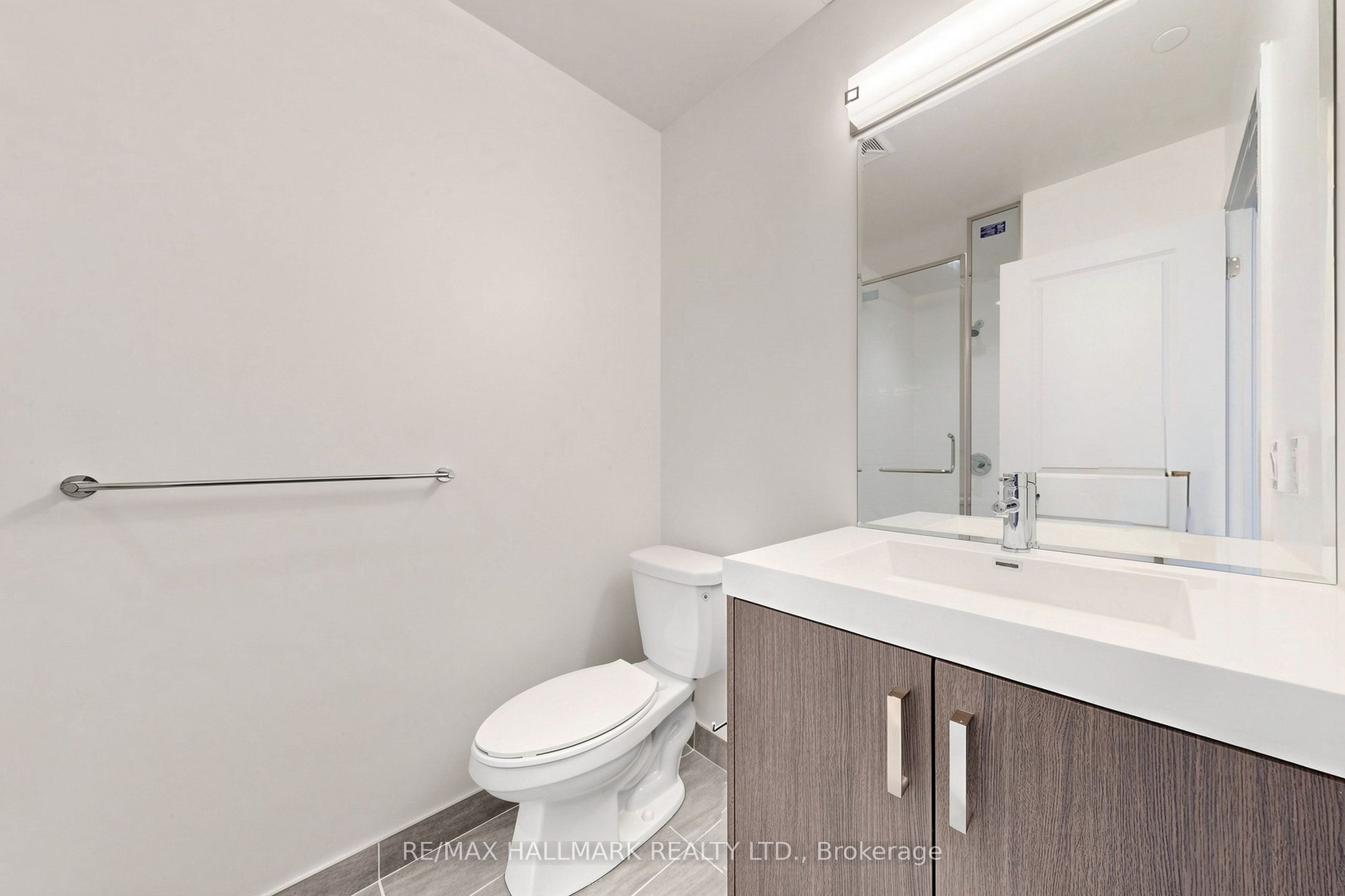 1010 Dundas Street E 517 Property Photo 23