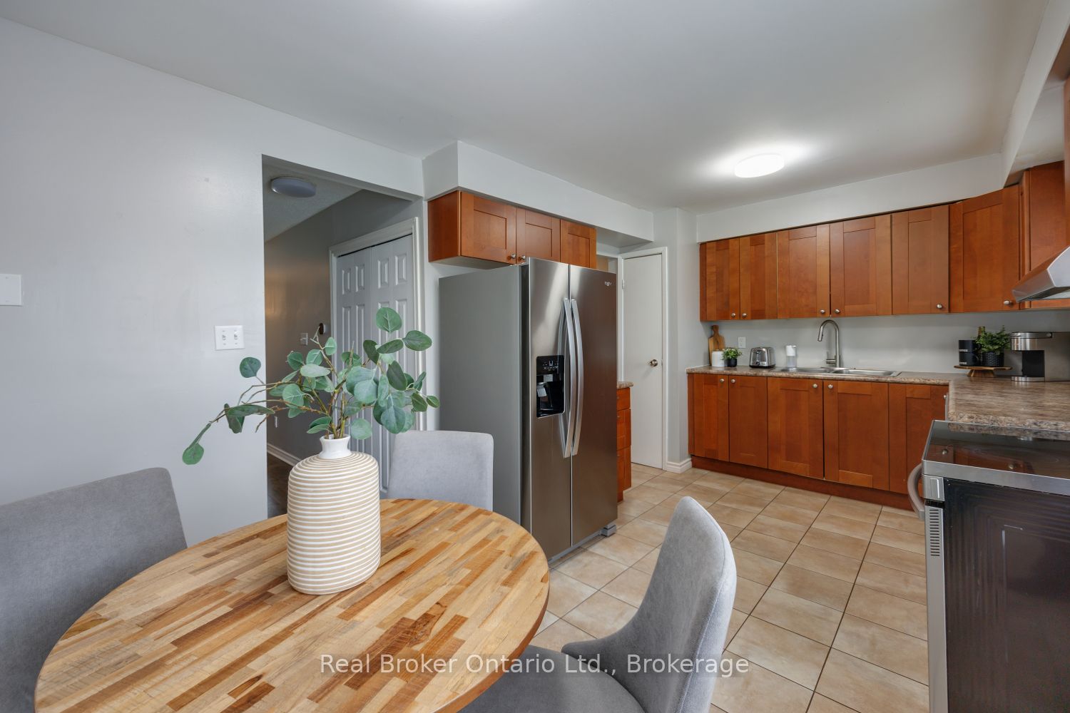 220 Ormond Drive 30 Property Photo 6
