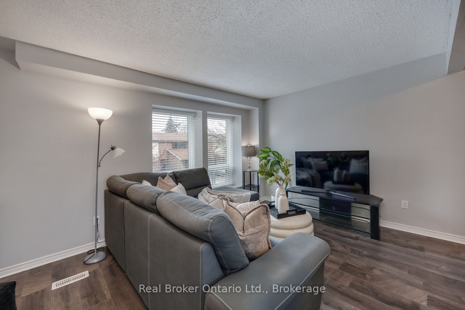 220 Ormond Drive 30 Property Photo 12