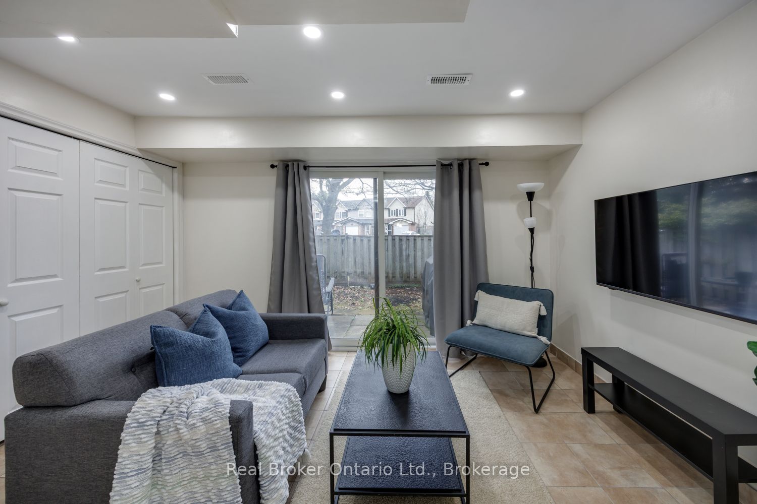 220 Ormond Drive 30 Property Photo 19