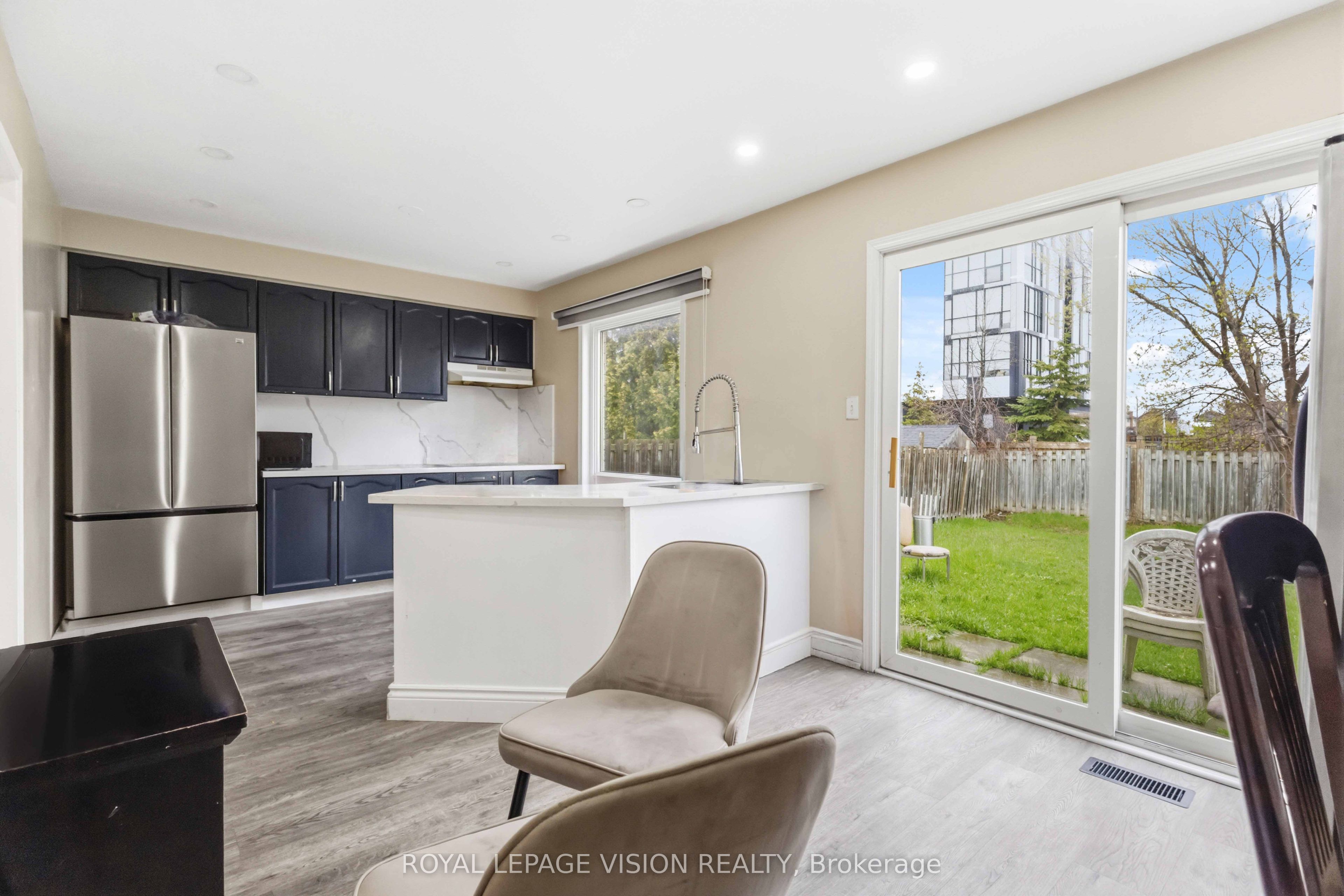 1815 Dalhousie Crescent Property Photo 19