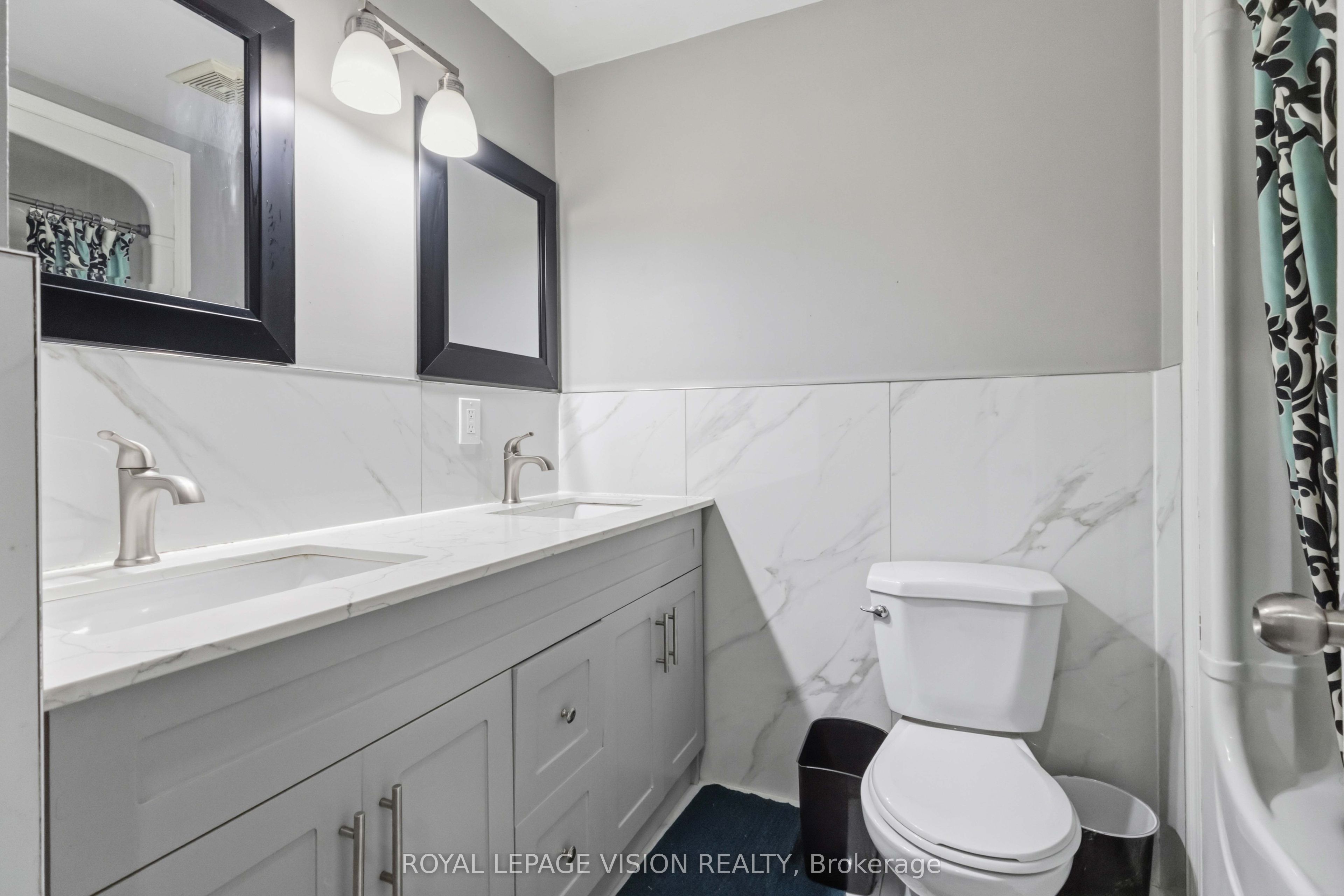1815 Dalhousie Crescent Property Photo 25