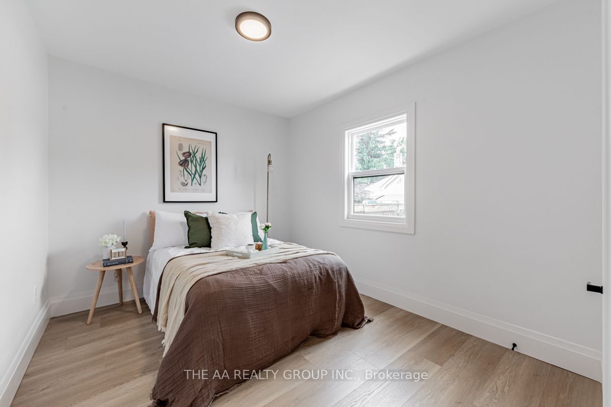 212 Oshawa Boulevard S Property Photo 12