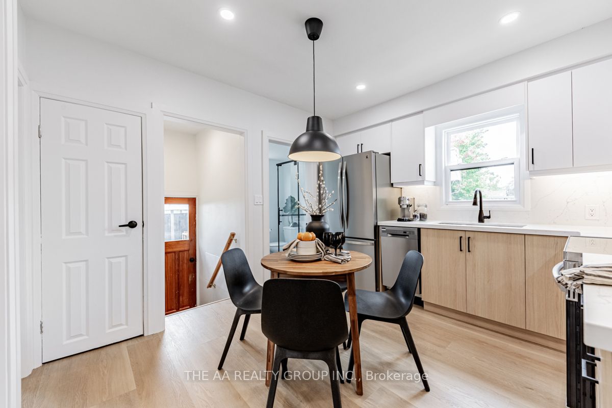 212 Oshawa Boulevard S Property Photo 15
