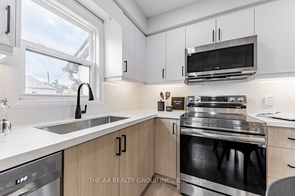 212 Oshawa Boulevard S Property Photo 16