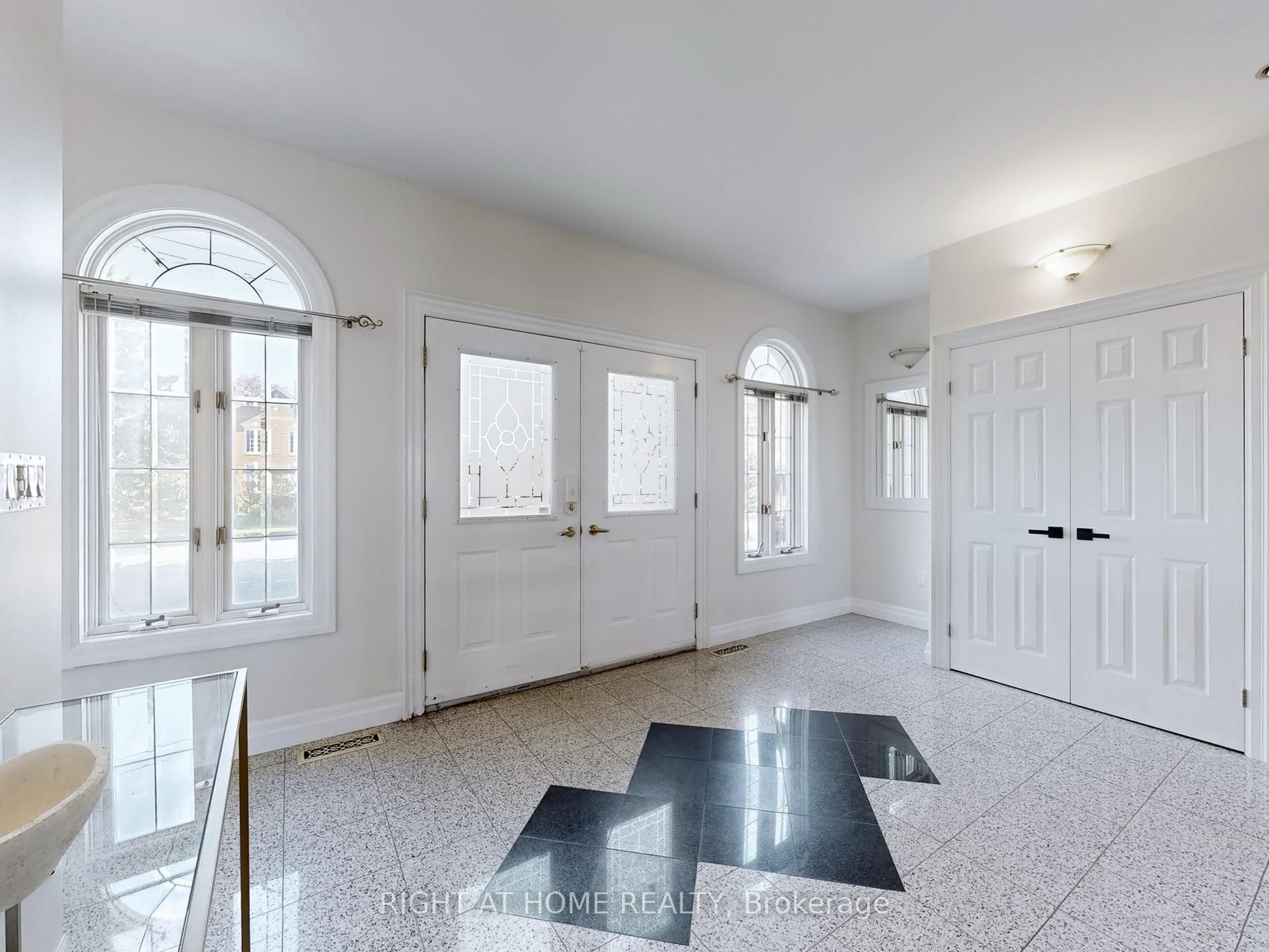 26 Ontoro Boulevard Property Photo 8