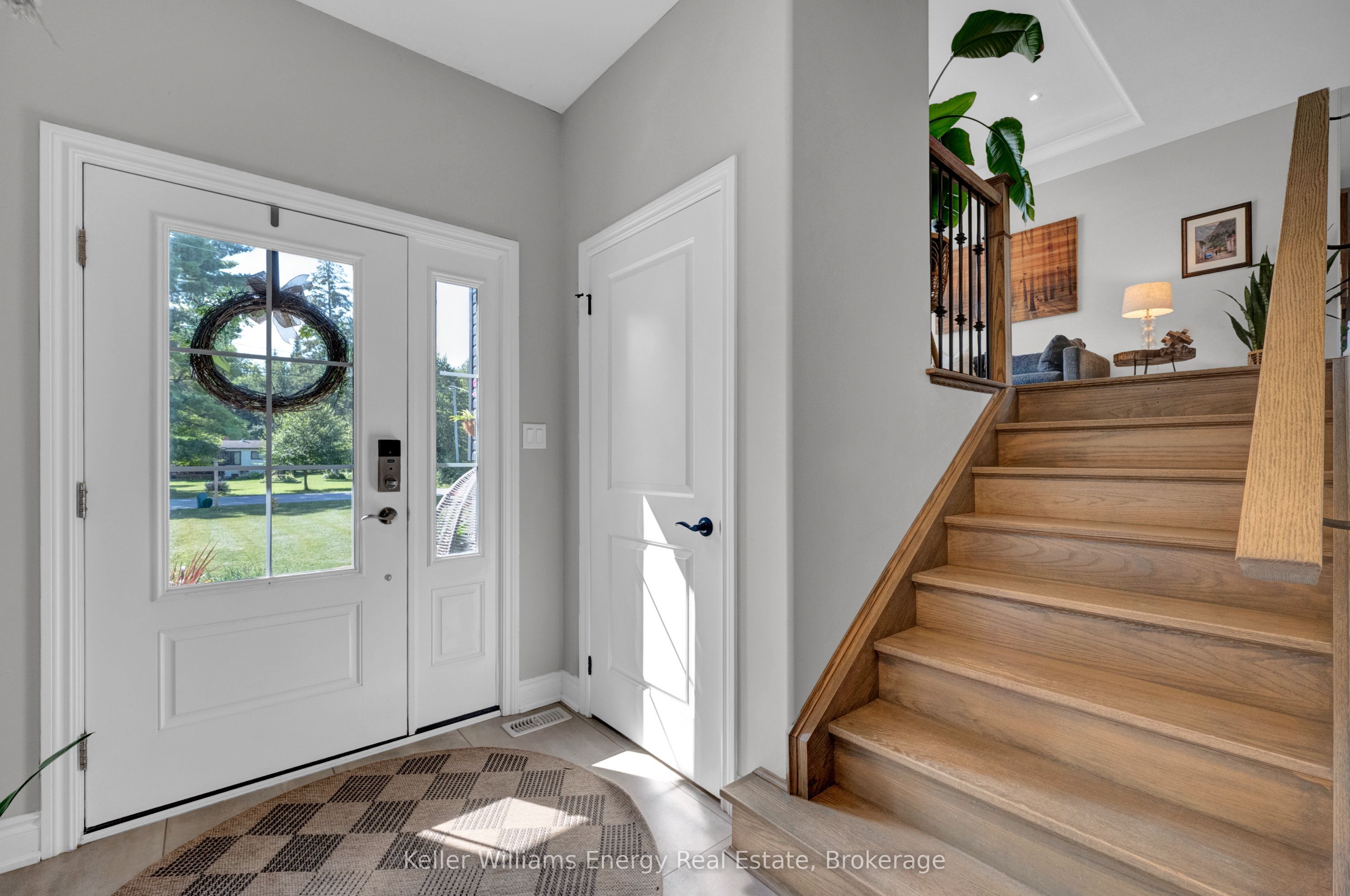 29 Waldweg Drive Property Photo 8