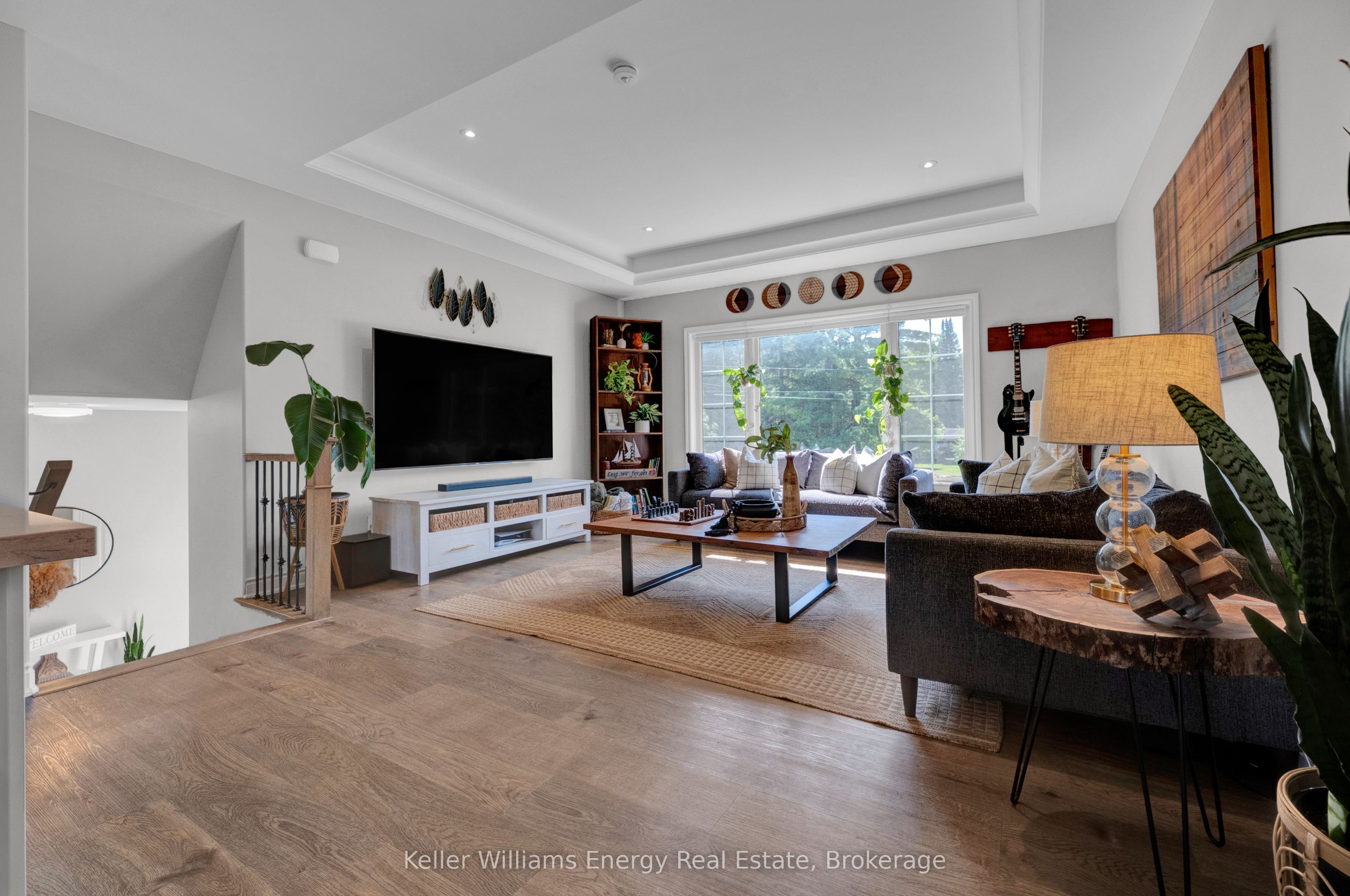 29 Waldweg Drive Property Photo 10