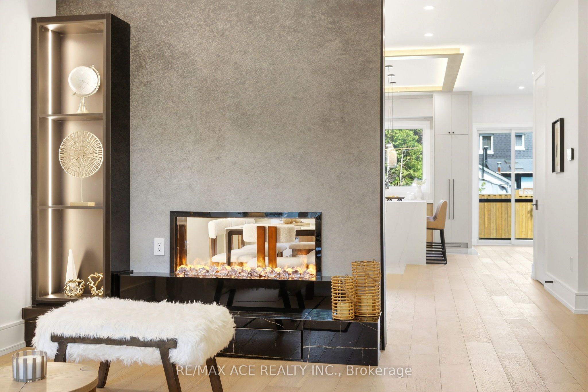 61 Harewood Avenue Property Photo 6