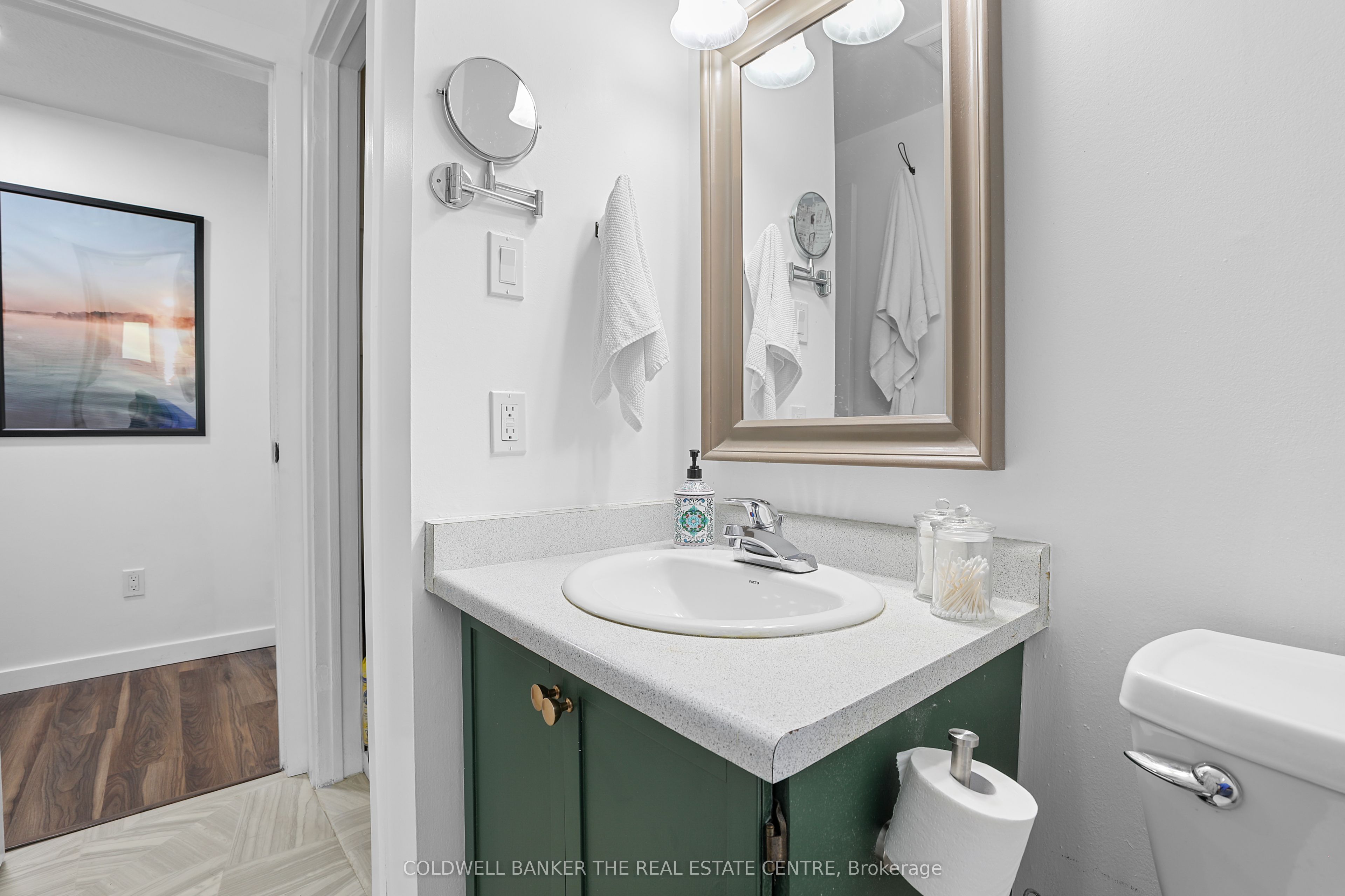 404 Burnley Court Property Photo 19