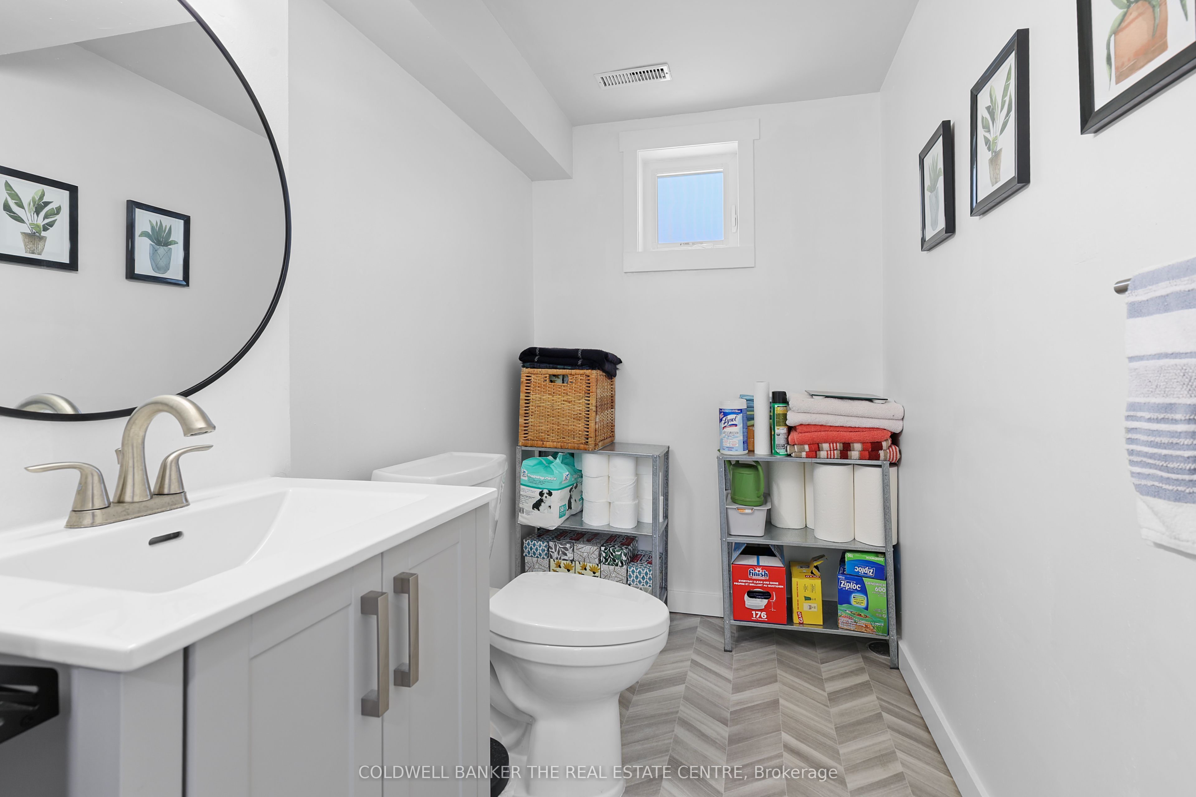 404 Burnley Court Property Photo 29