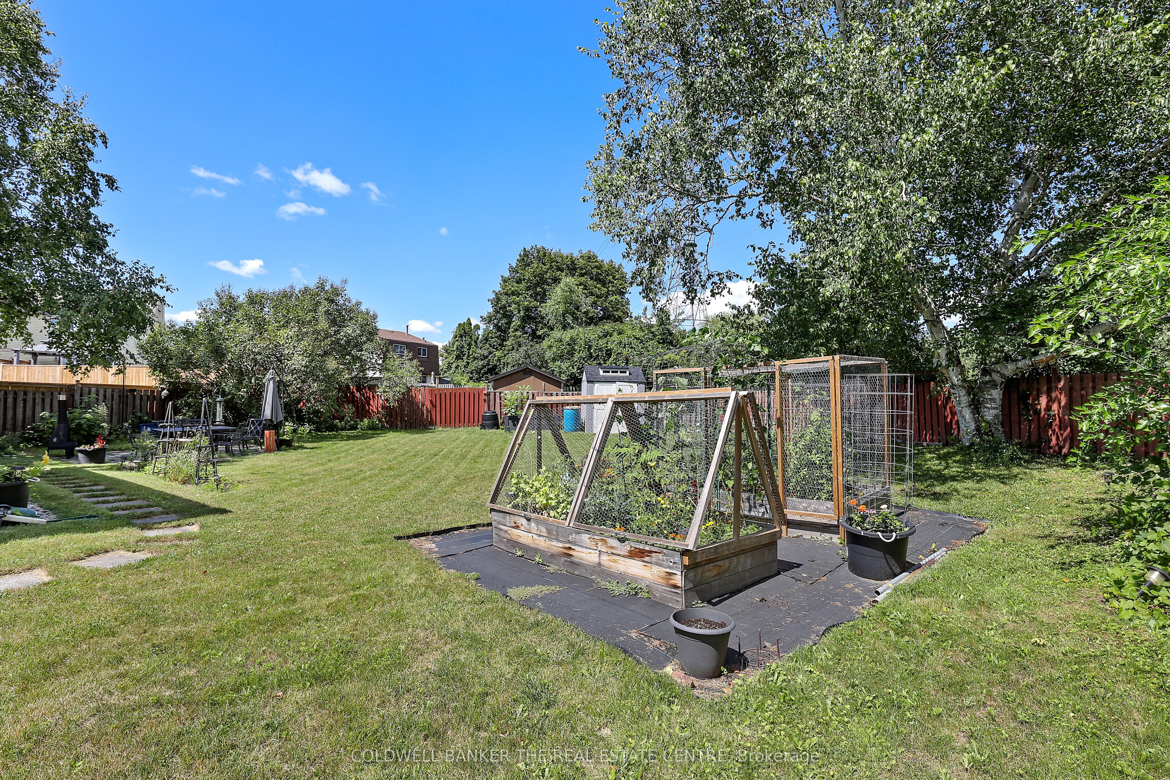 404 Burnley Court Property Photo 33