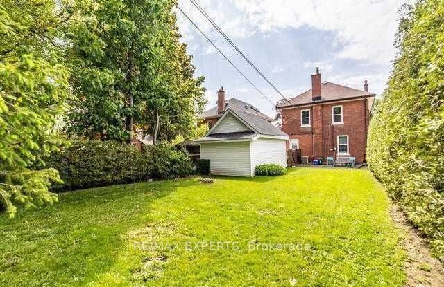 98 E Elgin Street 2 Property Photo 14