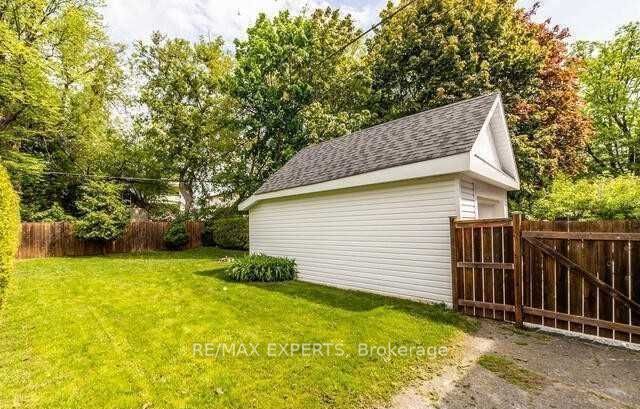 98 E Elgin Street 2 Property Photo 15