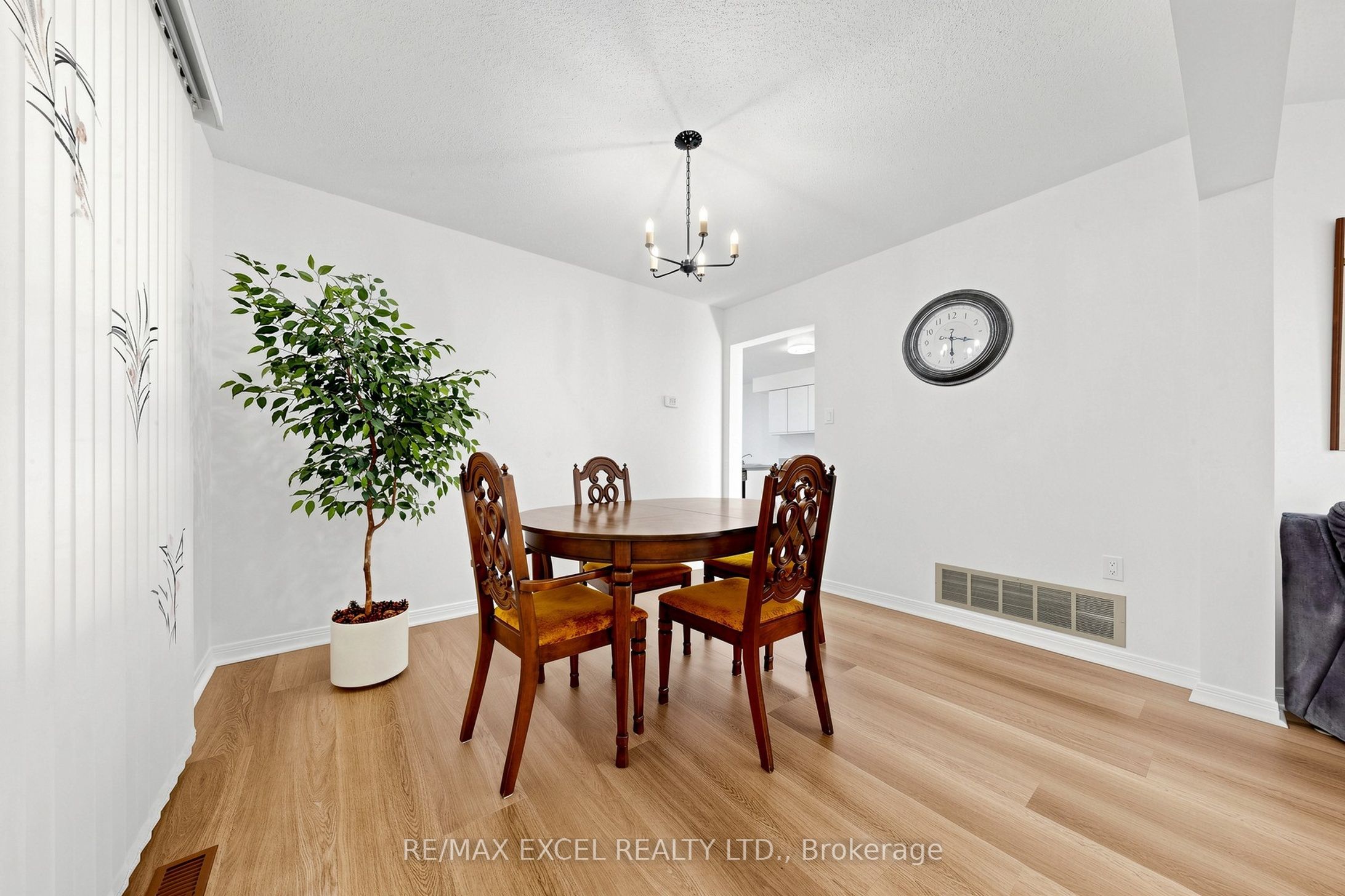 33 Wharton Square Property Photo 12