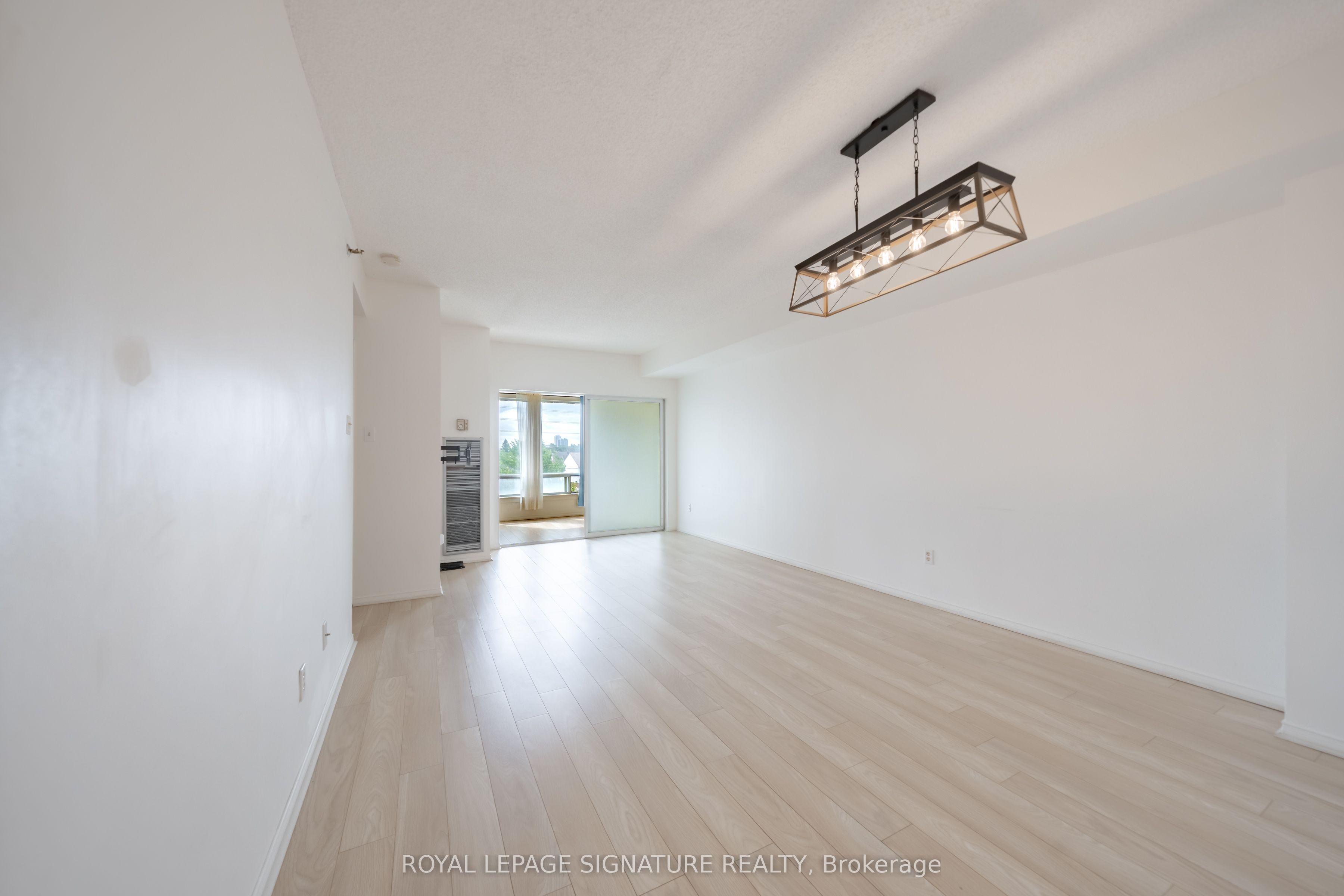 5800 Sheppard Avenue E 316