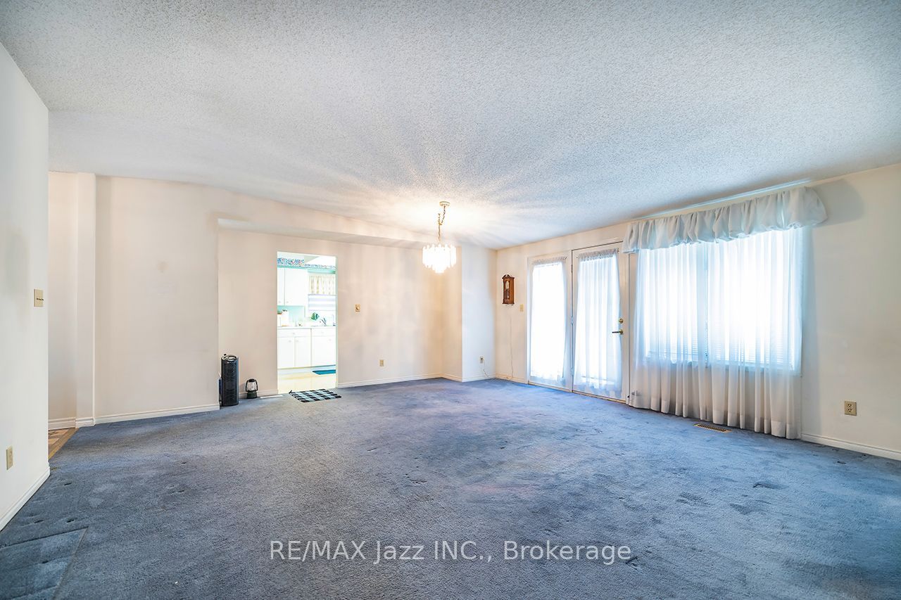 5 King Court Property Photo 8