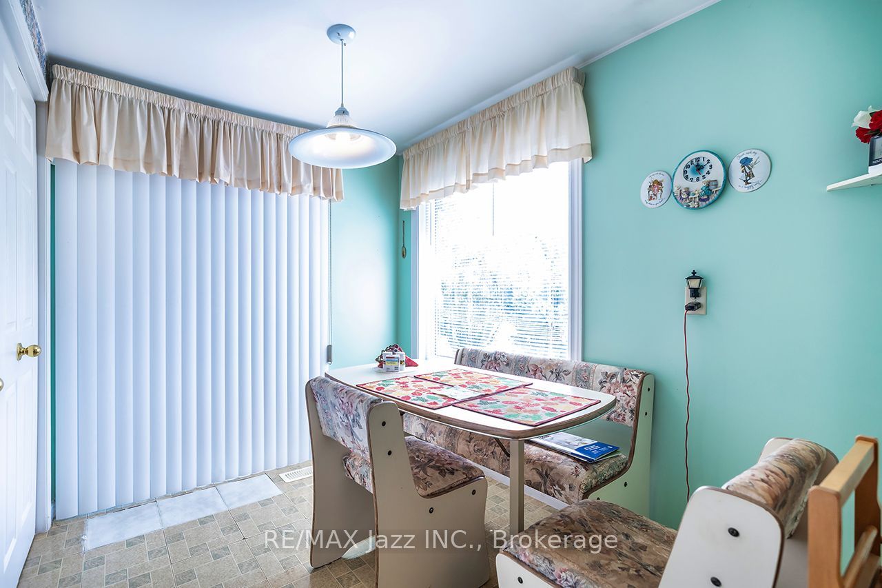 5 King Court Property Photo 14
