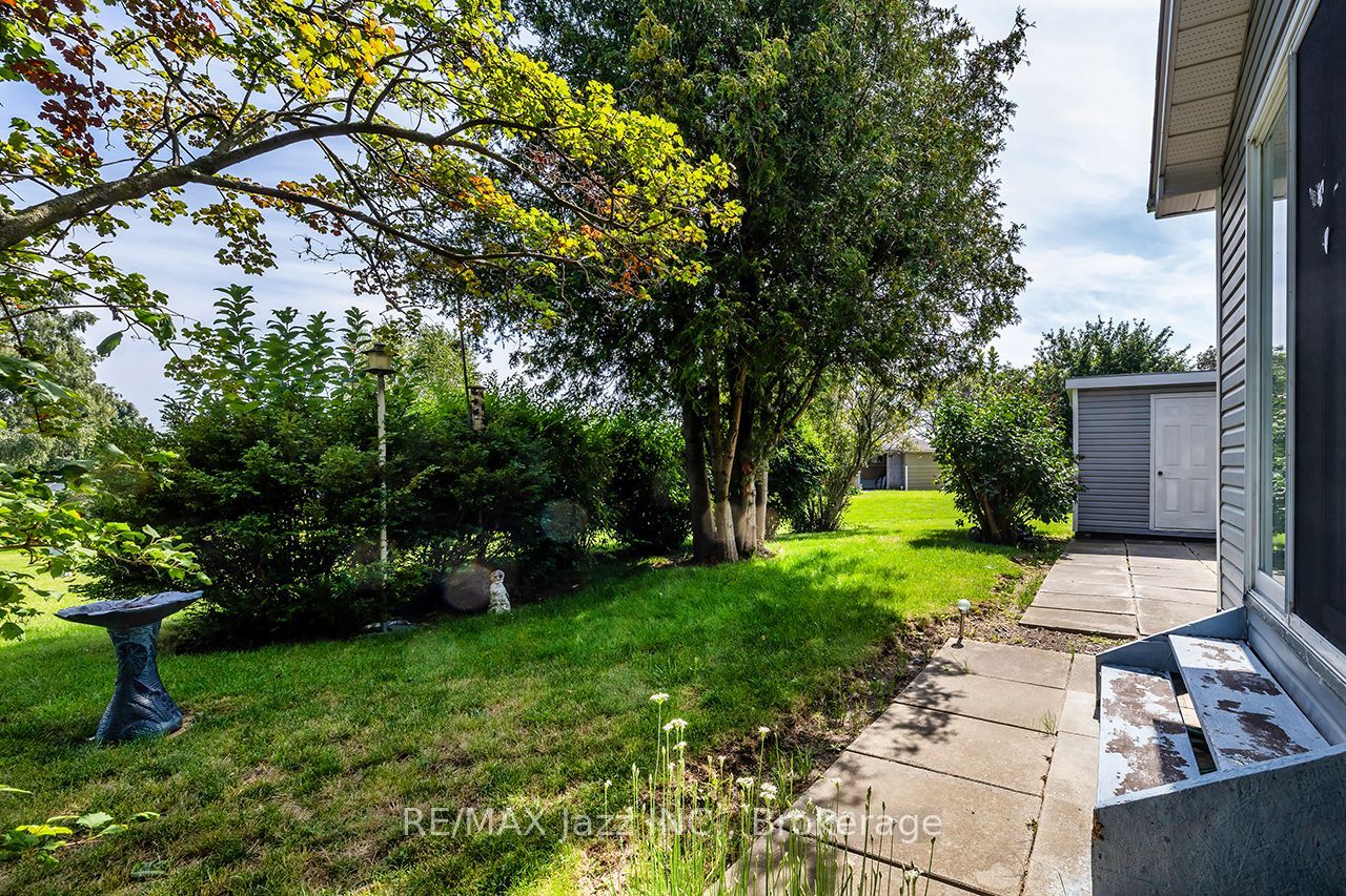 5 King Court Property Photo 24