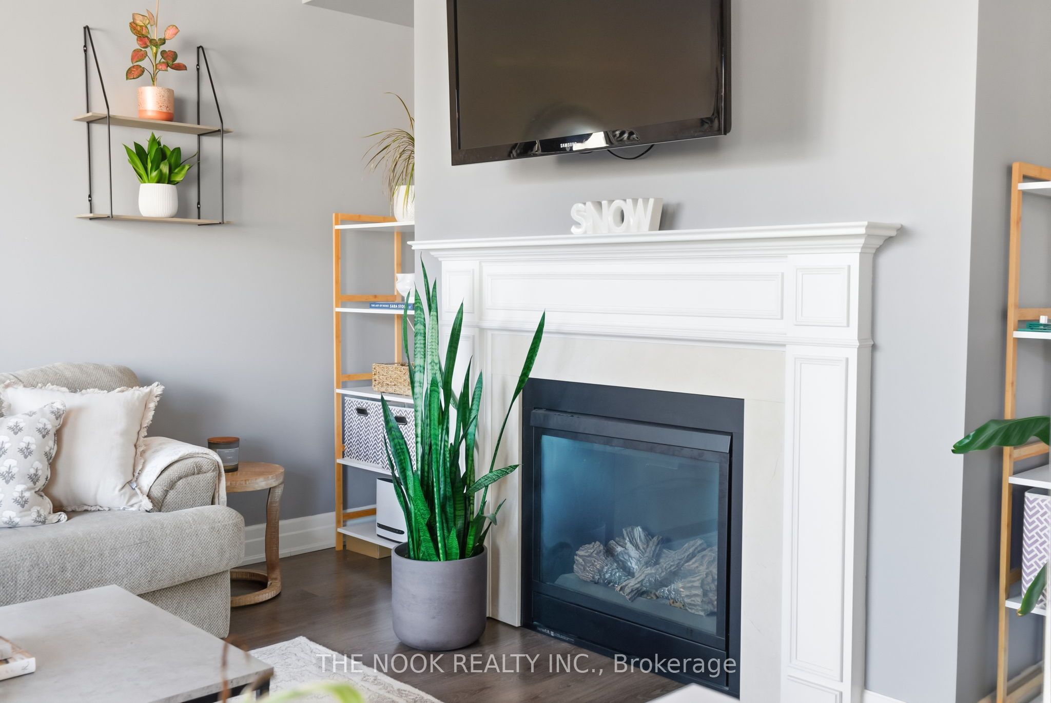 2507 Standardbred Drive Property Photo 19