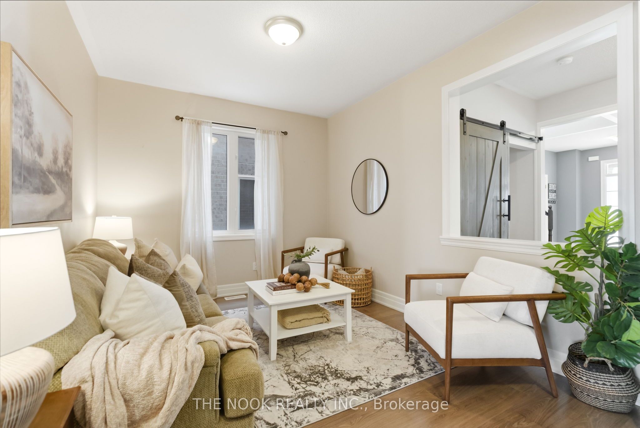 2507 Standardbred Drive Property Photo 21
