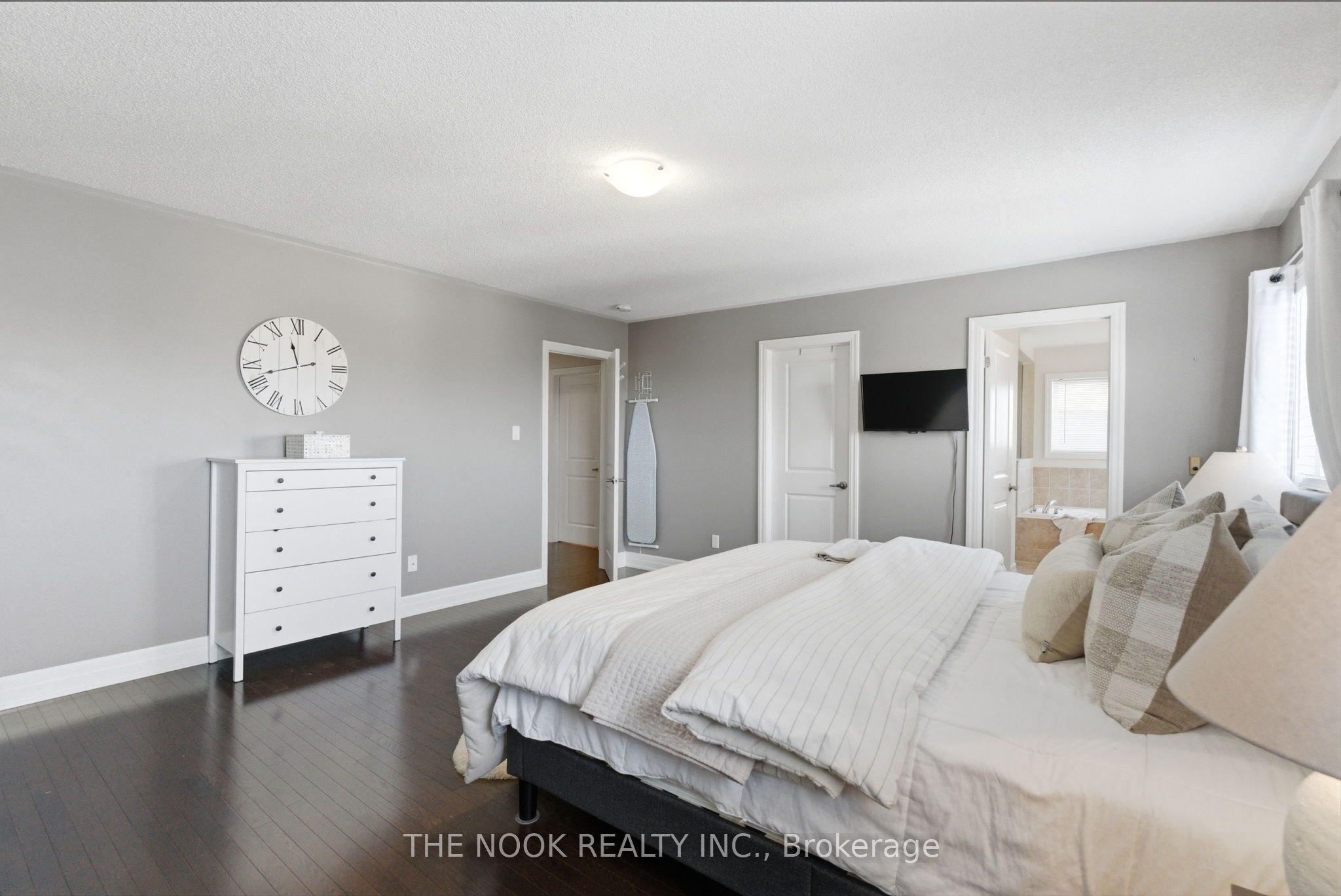 2507 Standardbred Drive Property Photo 25