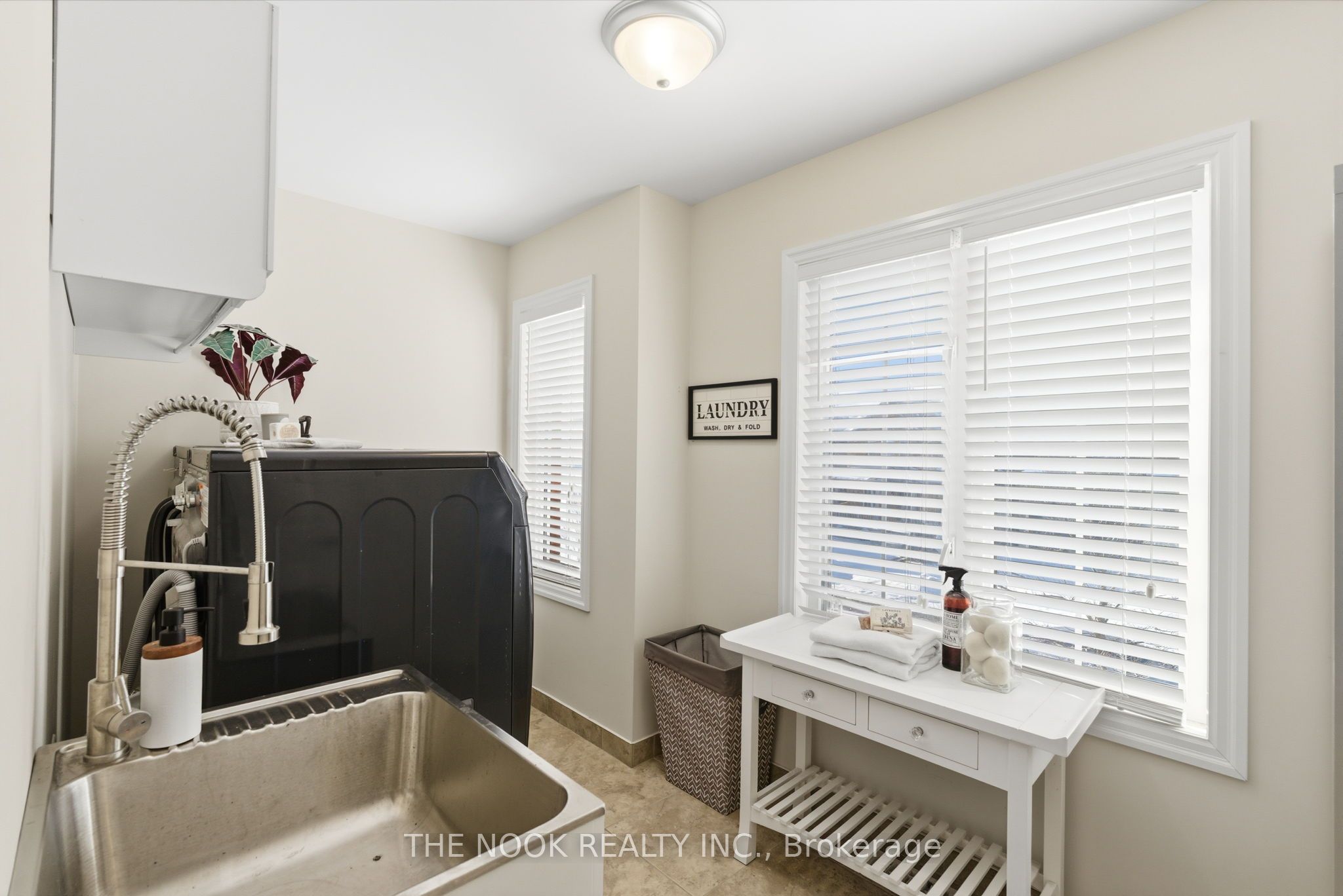 2507 Standardbred Drive Property Photo 33