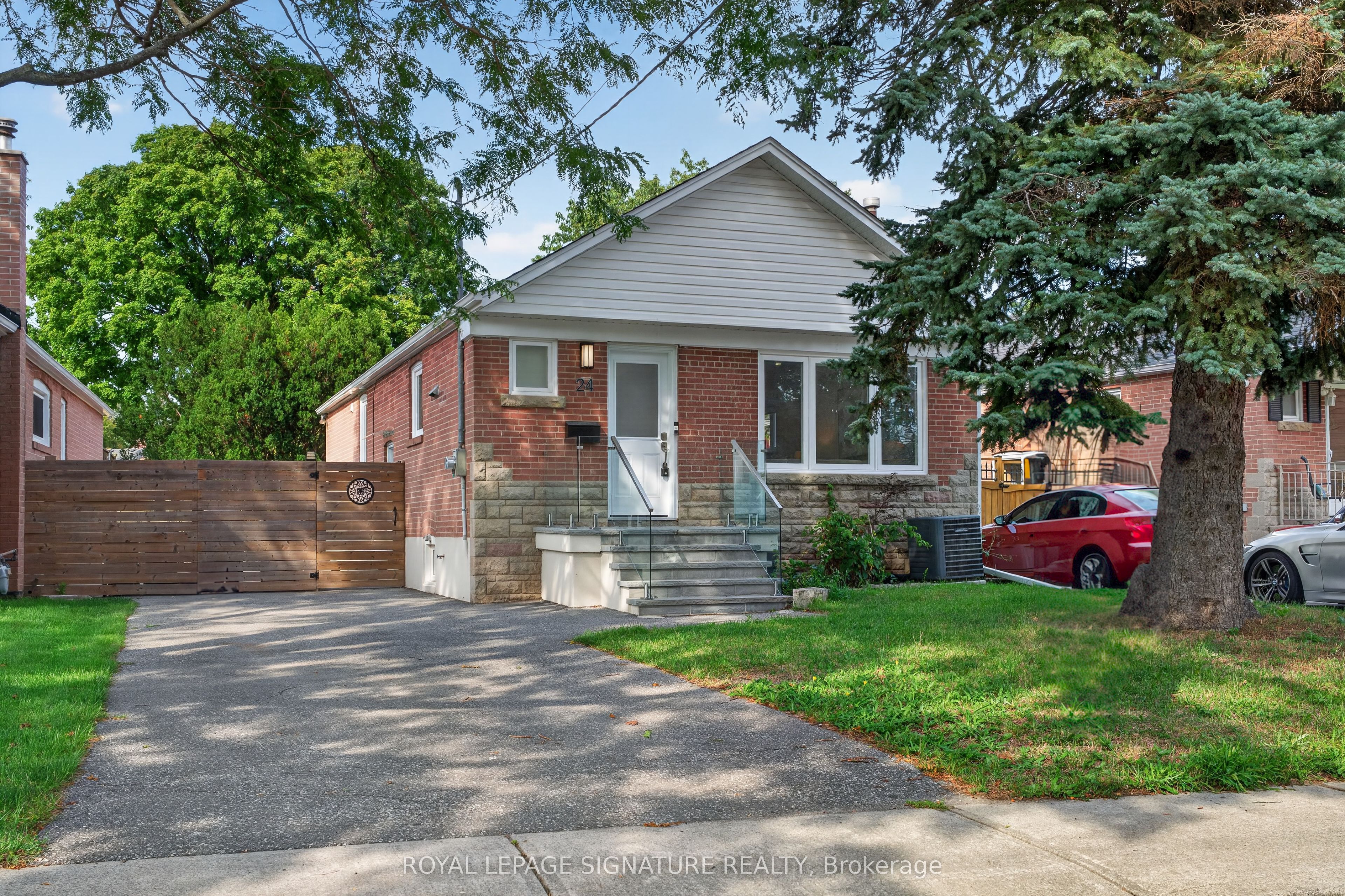24 Glenshaw Crescent Property Photo 1