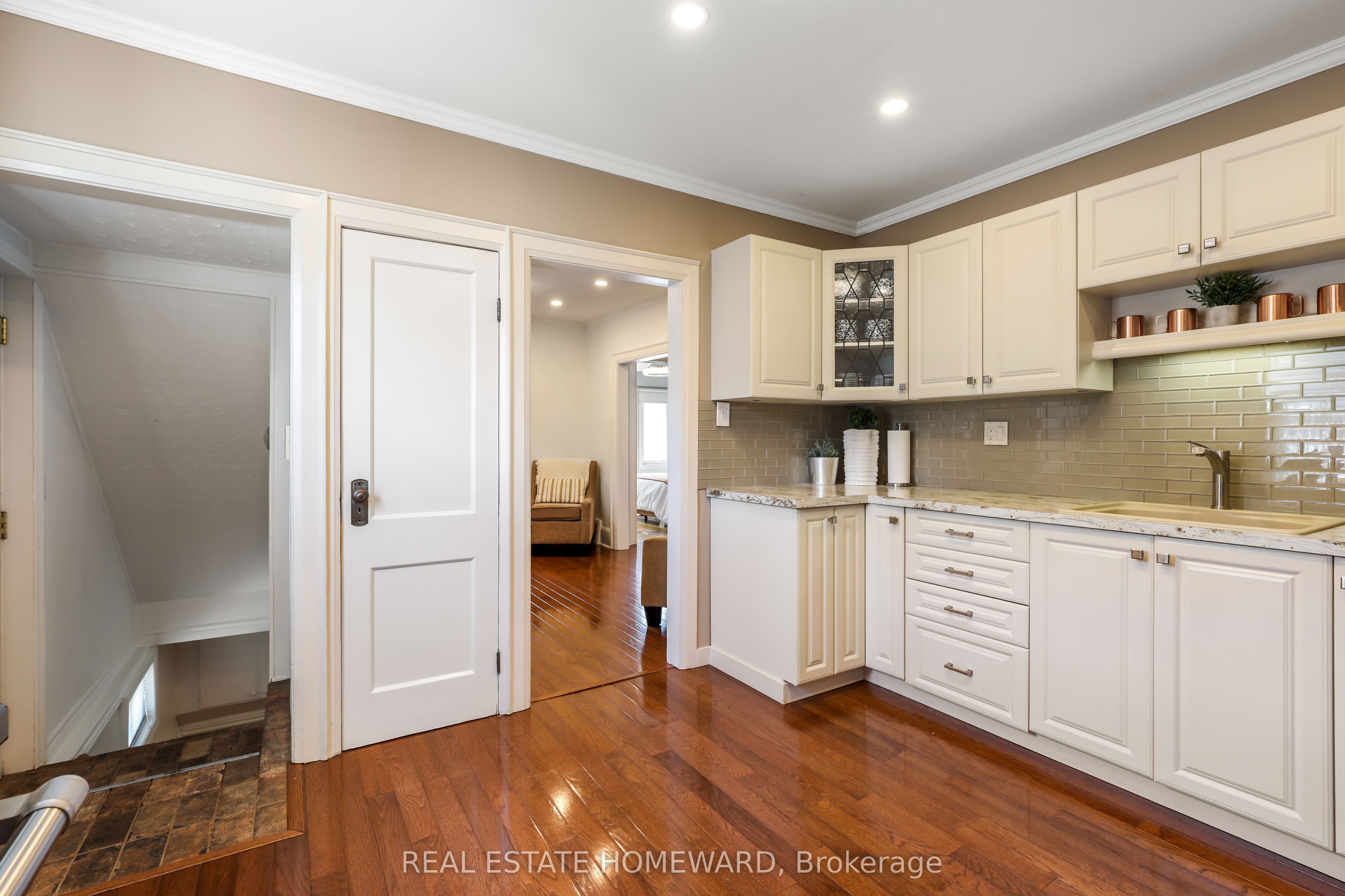 113 Gibbons Street Property Photo 19
