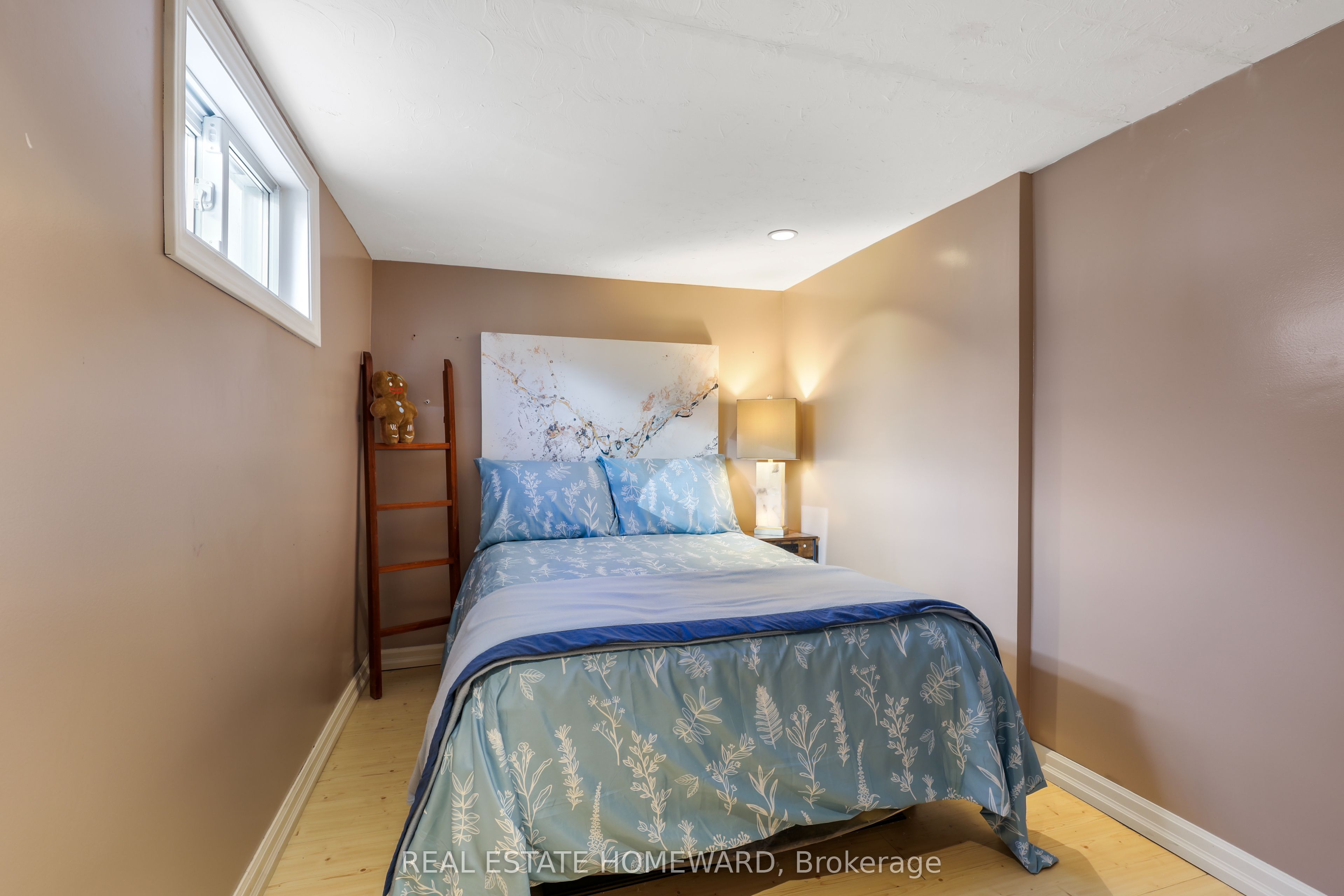 113 Gibbons Street Property Photo 33