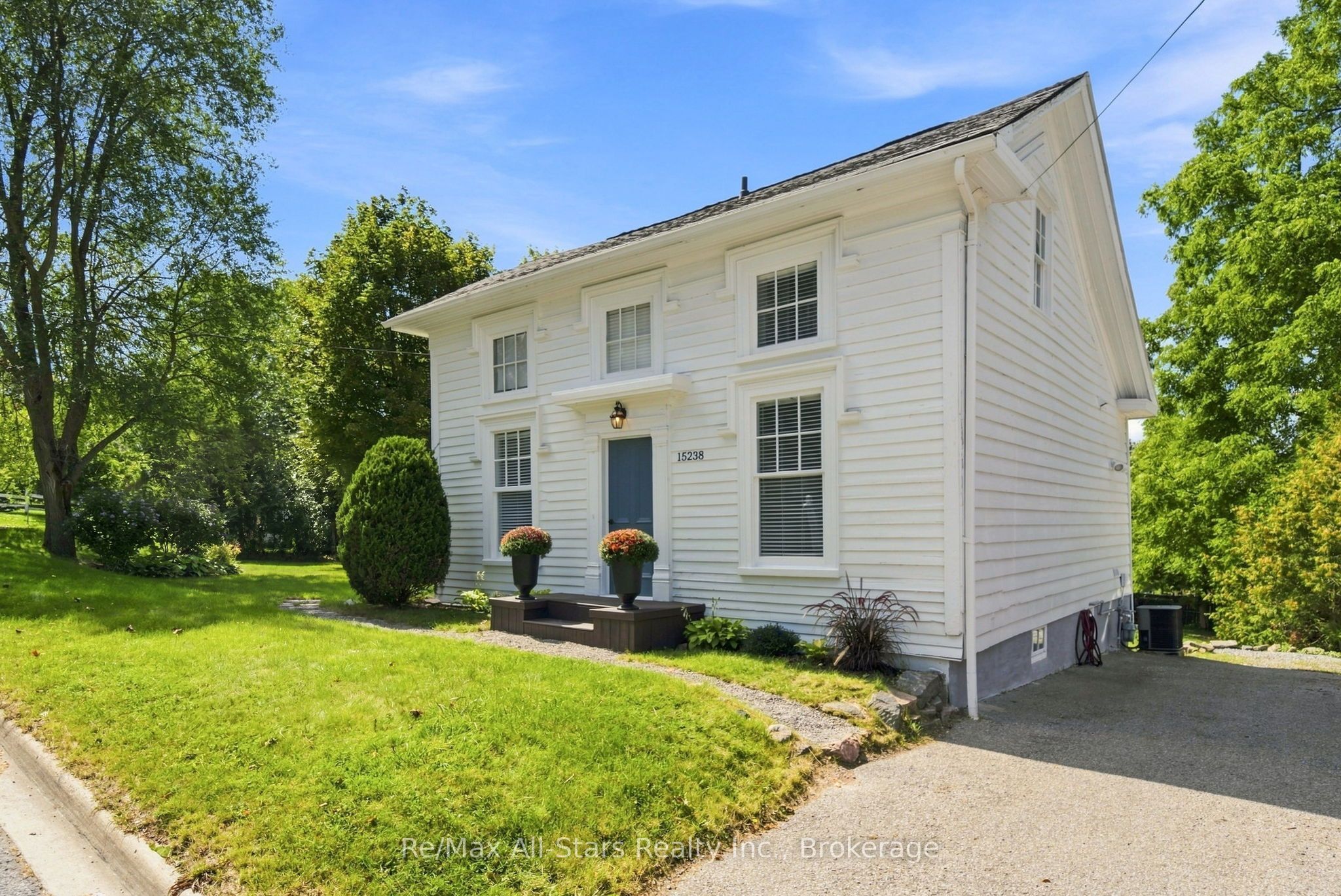 15238 Old Simcoe Road Property Photo 1