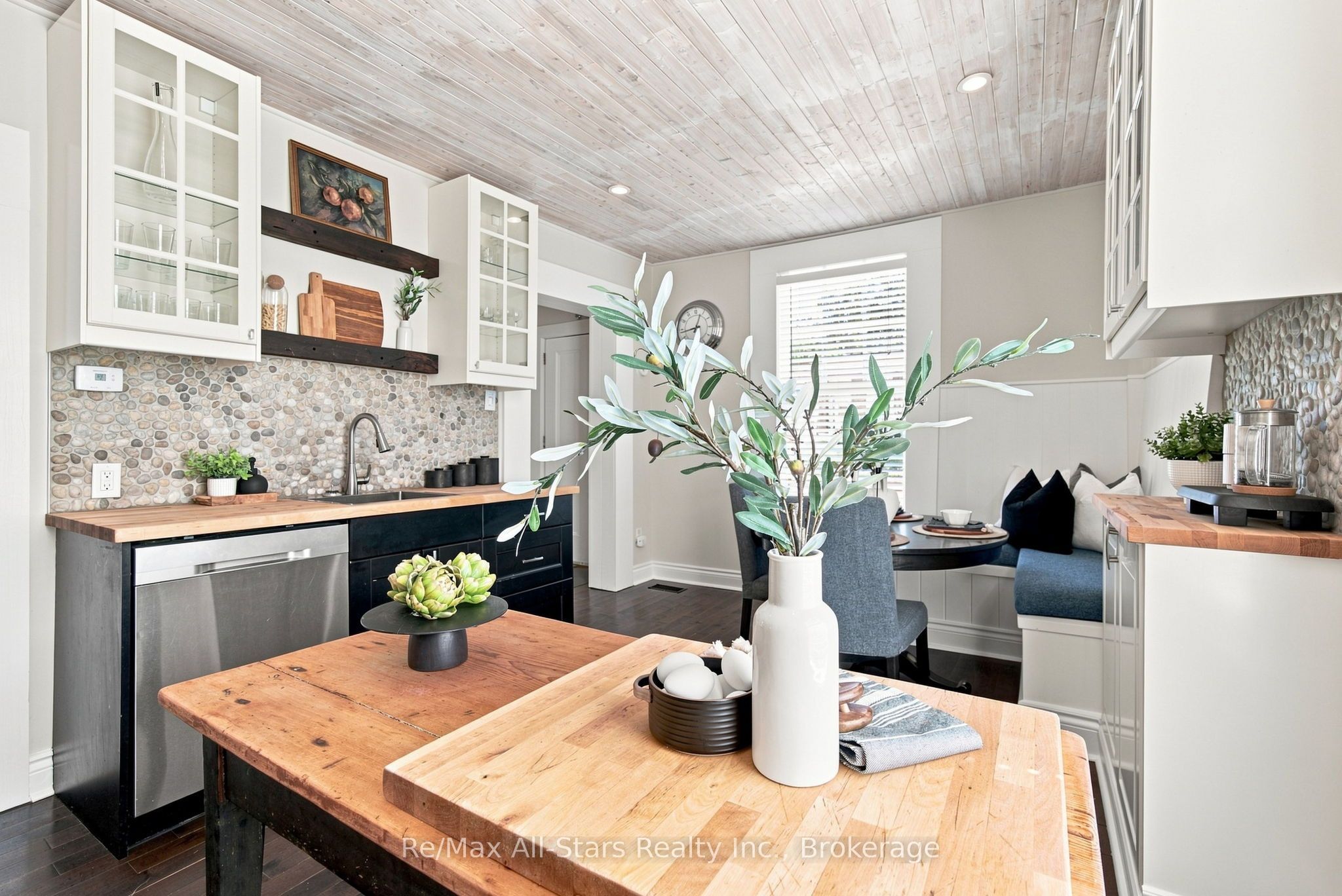 15238 Old Simcoe Road Property Photo 11