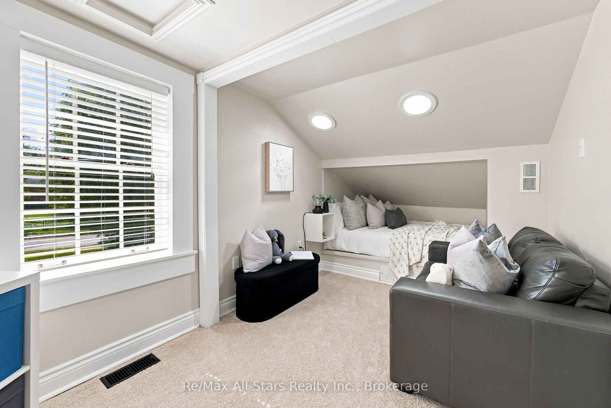 15238 Old Simcoe Road Property Photo 17