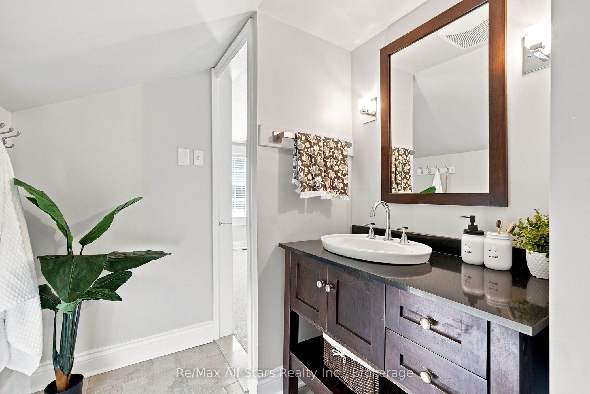 15238 Old Simcoe Road Property Photo 21