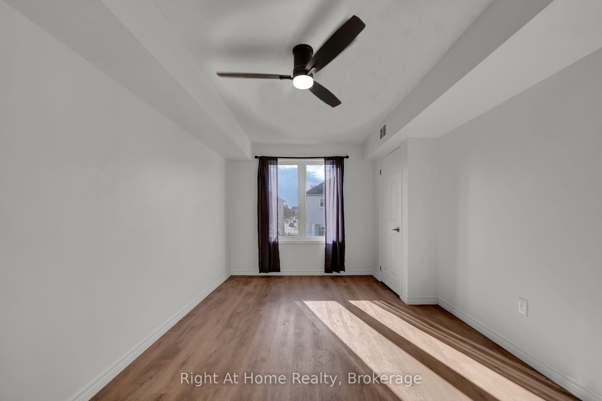 36 Petra Way 2 Property Photo 14