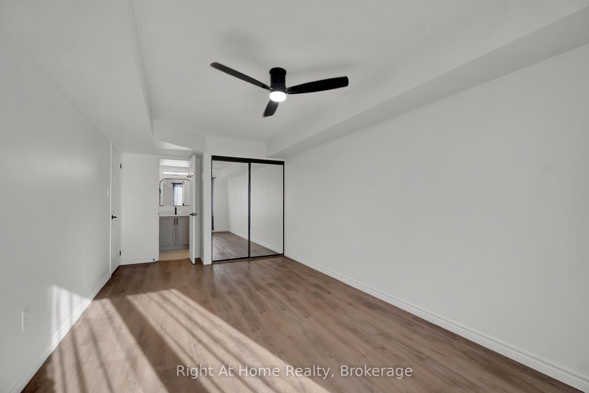 36 Petra Way 2 Property Photo 15