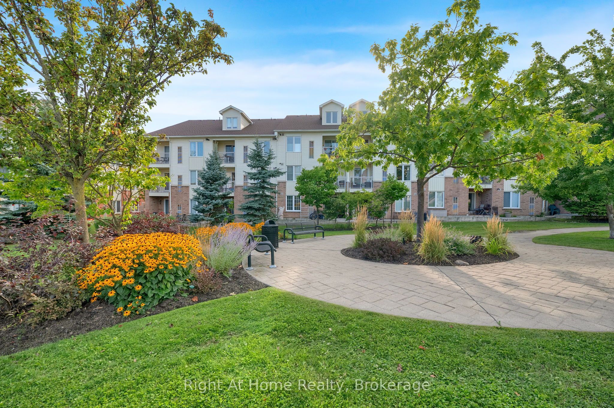 36 Petra Way 2 Property Photo 35