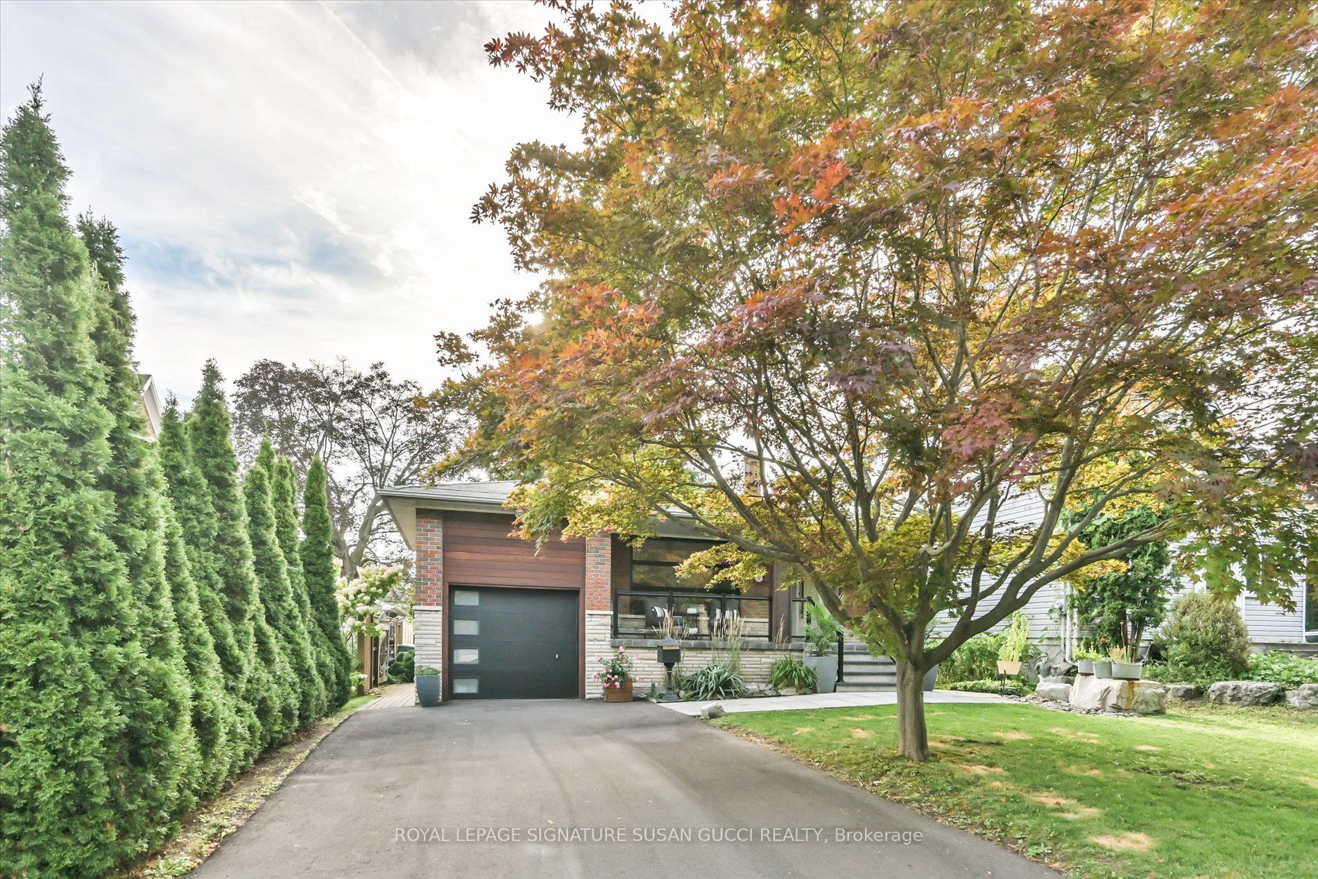 16 Squires Avenue Property Photo 1